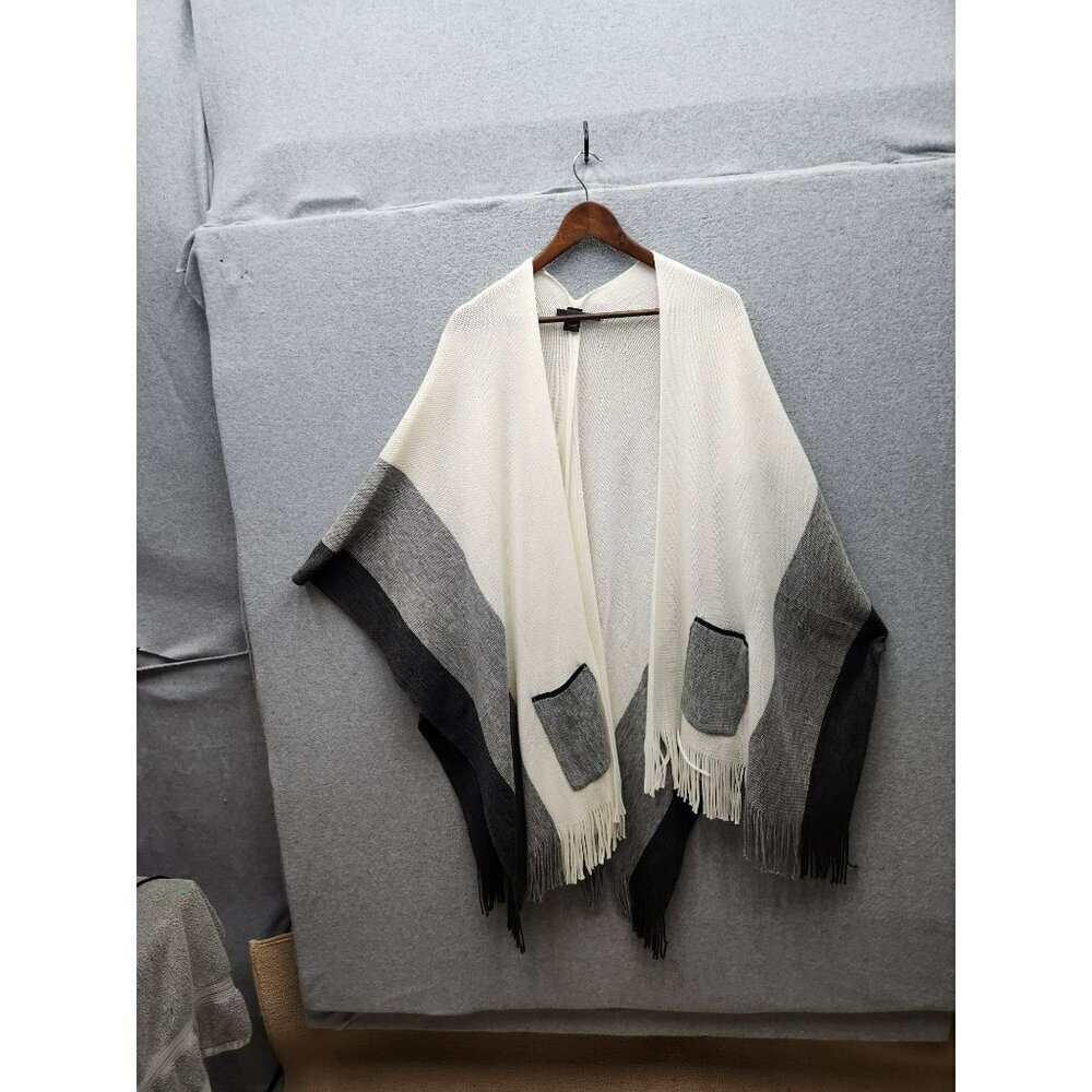 Colorblock Open Front Acrylic Poncho With Fringe‎ Hem & Pockets By Cezon
